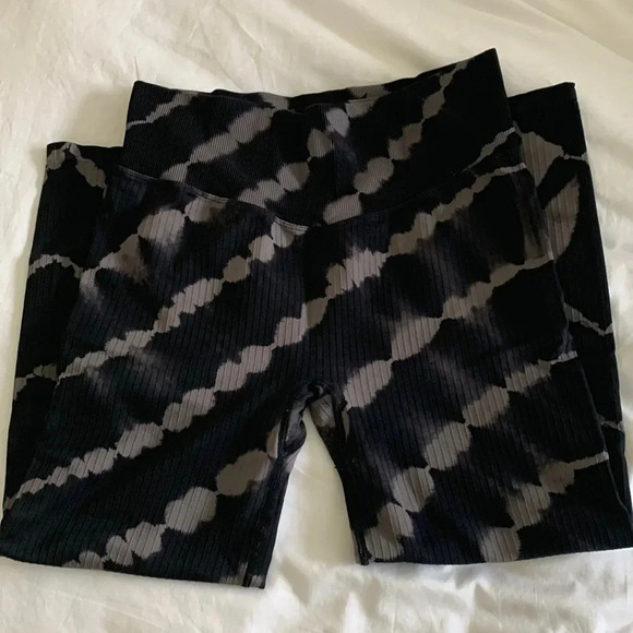 Victoria’s Secret PINK Active leggings. XL - Picture 3 of 7